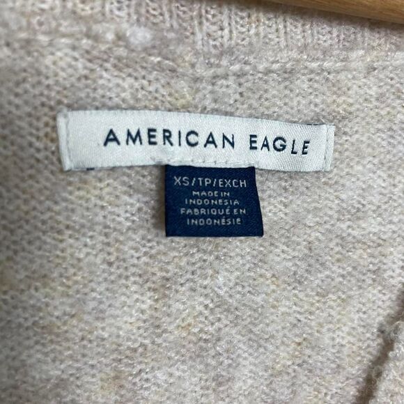 American Eagle Tan Cream Soft Cropped Cardigan Long Sleeve Button Front Size XS - Picture 3 of 7